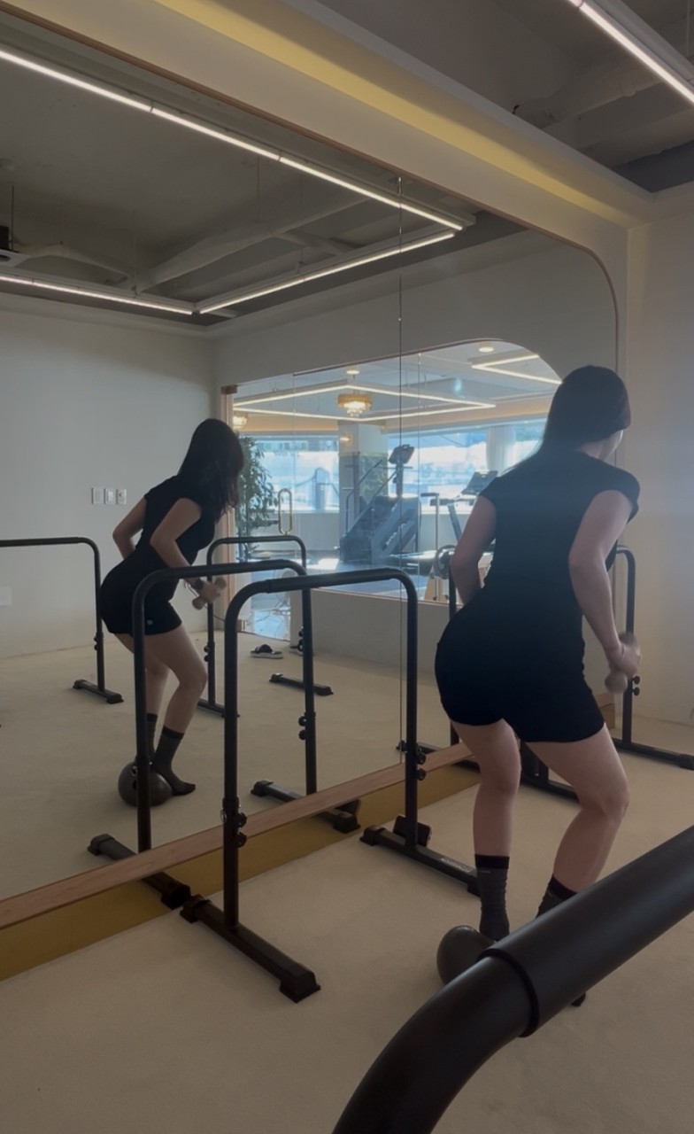 웨이트 트레이너